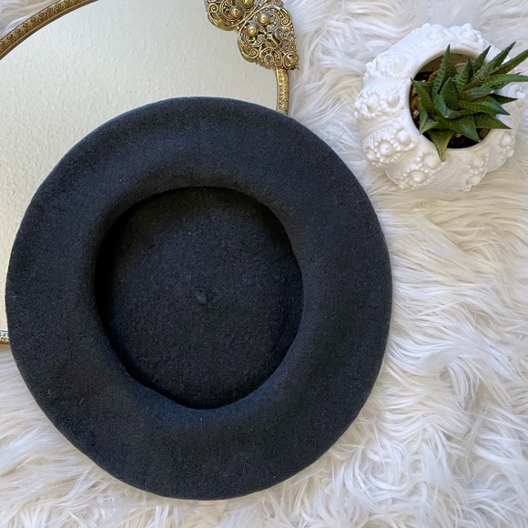 NWOT dark grey wool blend beret, O/S - Picture 3 of 7